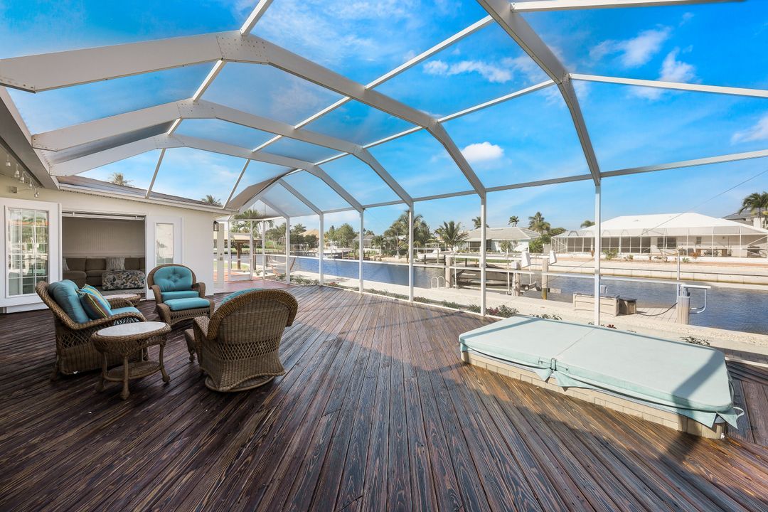 821 Apple Ct, Marco Island, FL 34145