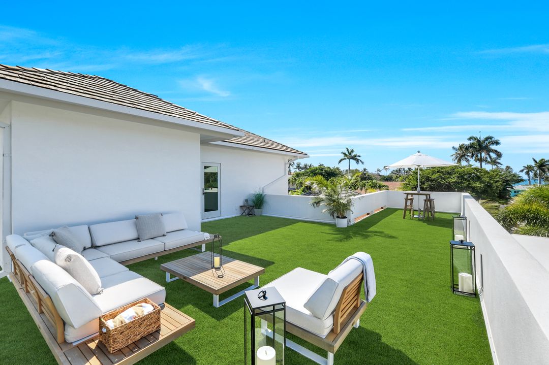 14 Sabre Ln, Naples, FL 34102