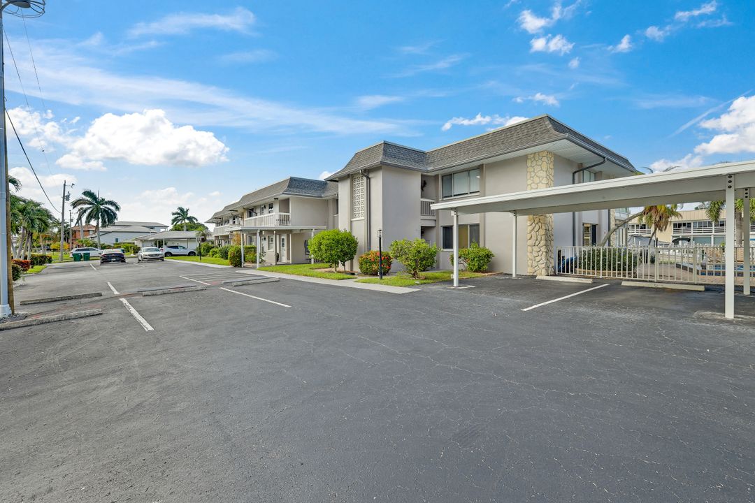 1665 Edith Esplanade #104, Cape Coral, FL 33904