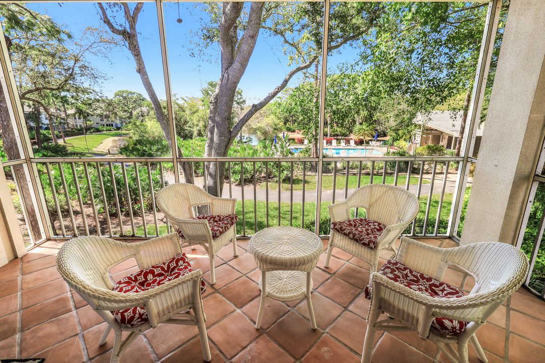 15117 Royal Fern Ln N #201, Naples, FL 34110