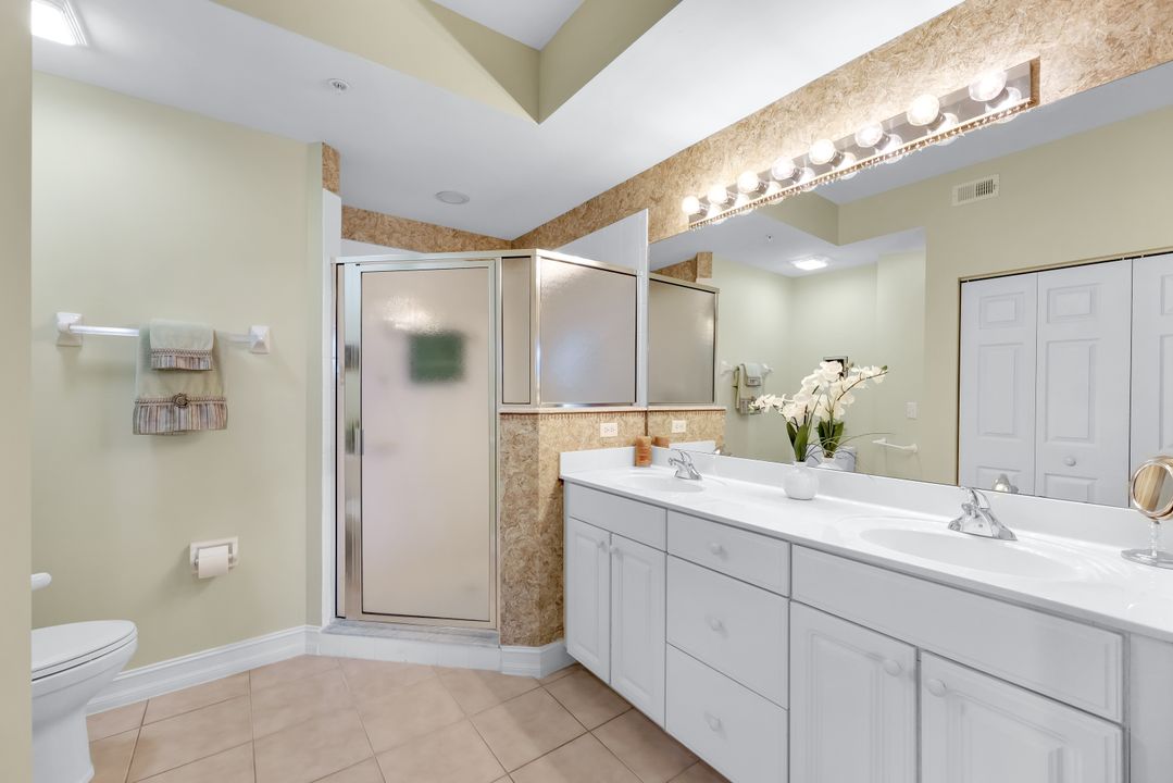 4640 Turnberry Lake Dr #206, Estero, FL 33928