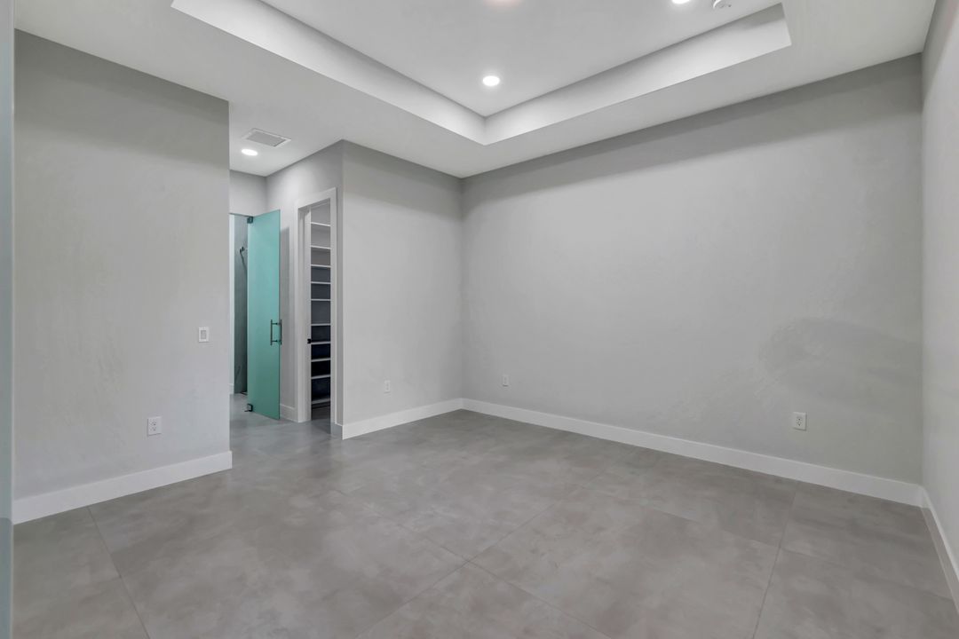 3366 72nd Ave NE, Naples, FL 34120