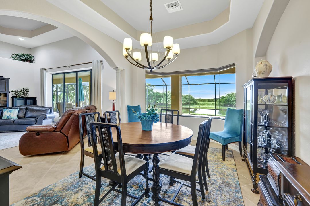 18493 Royal Hammock Blvd, Naples, FL 34114