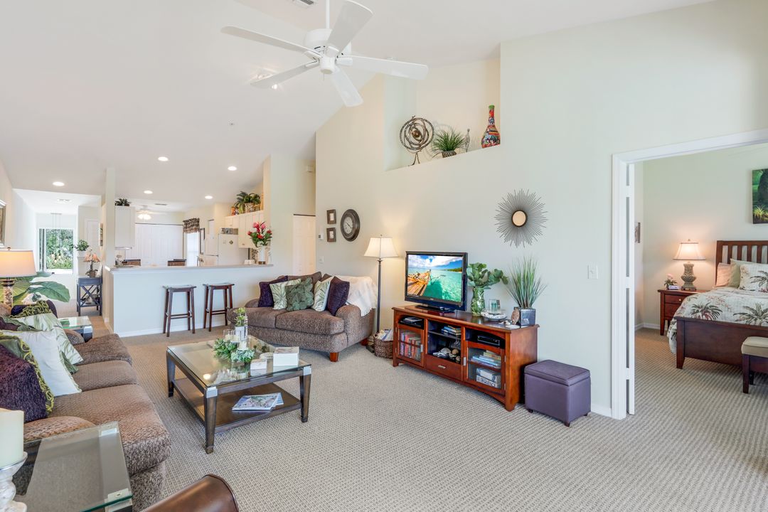4920 Deerfield Way #202, Naples, FL 34110