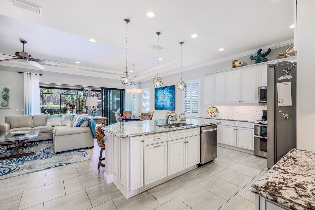 10263 Porto Romano Drive, Miromar Lakes, FL 33913