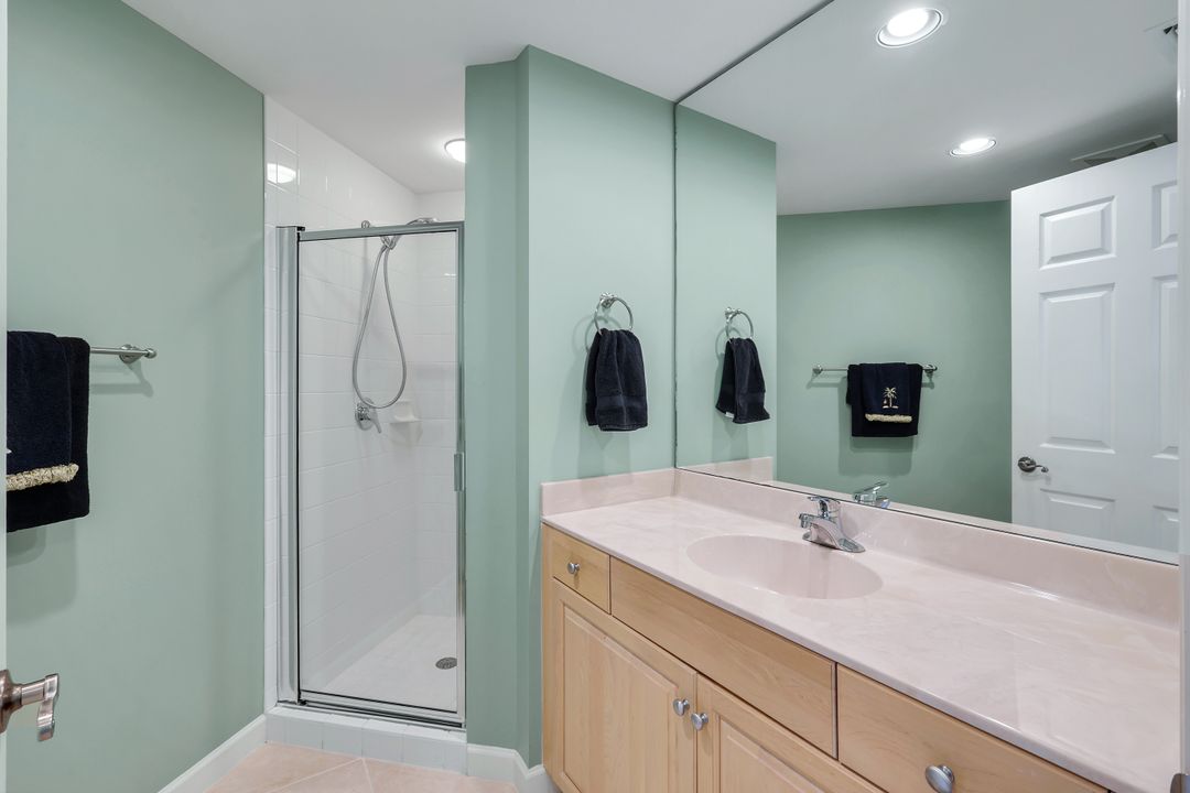 315 Dunes Blvd #707, Naples, FL 34110