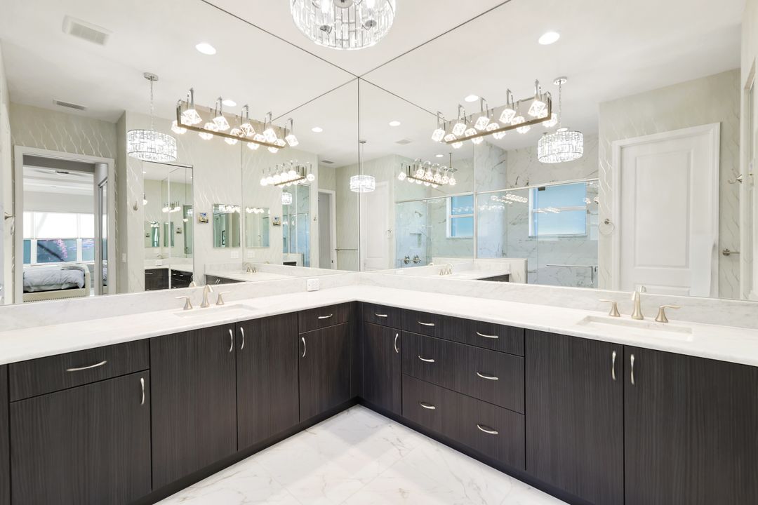 28560 Twain Dr, Bonita Springs, FL 34135