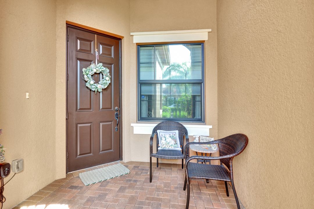 13466 Sumter Ln, Naples, FL 34109