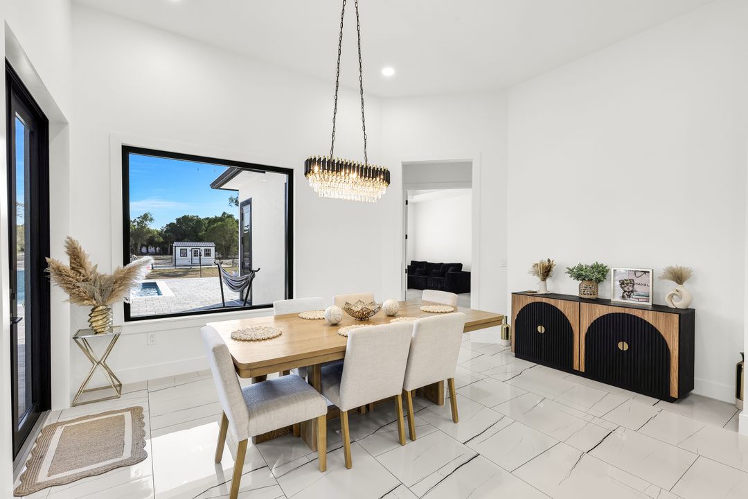 1104 E 6th St, Lehigh Acres, FL 33972