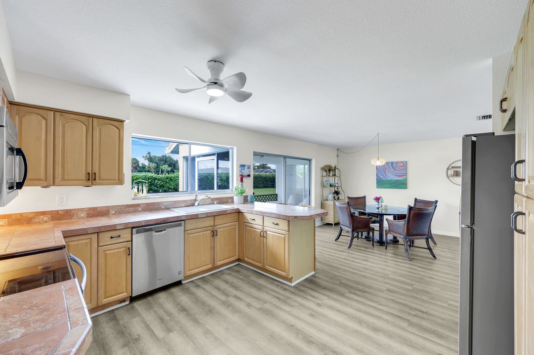 1411 SE 43rd St, Cape Coral, FL 33904