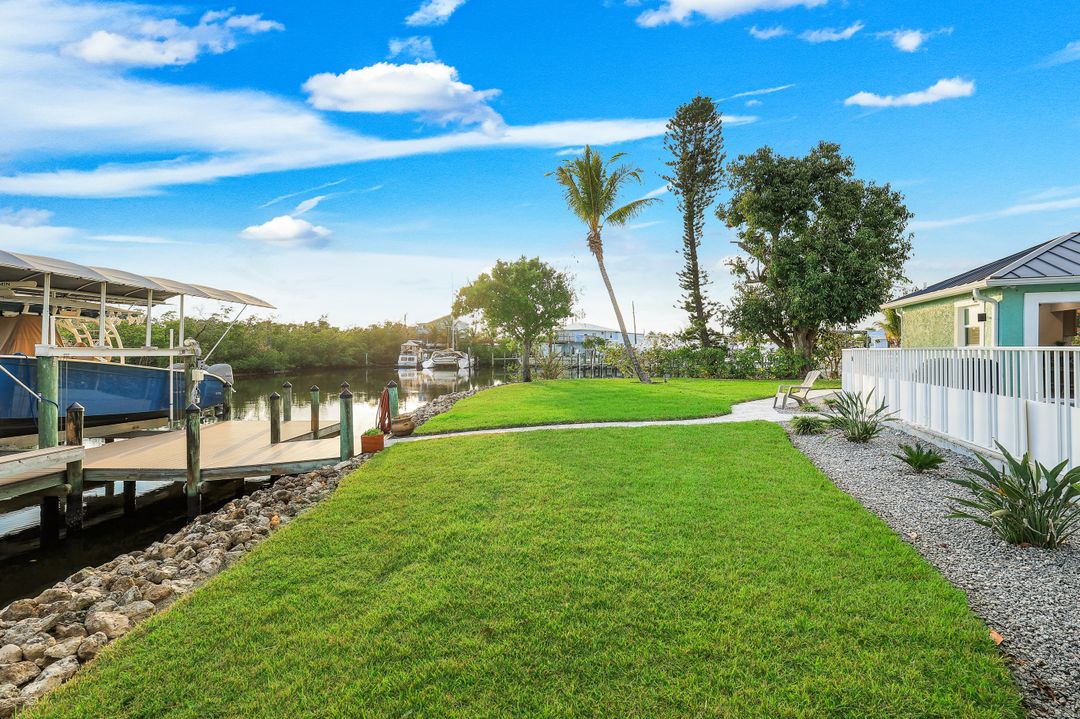 11861 Isle of Palms Dr, Fort Myers Beach, FL 33931