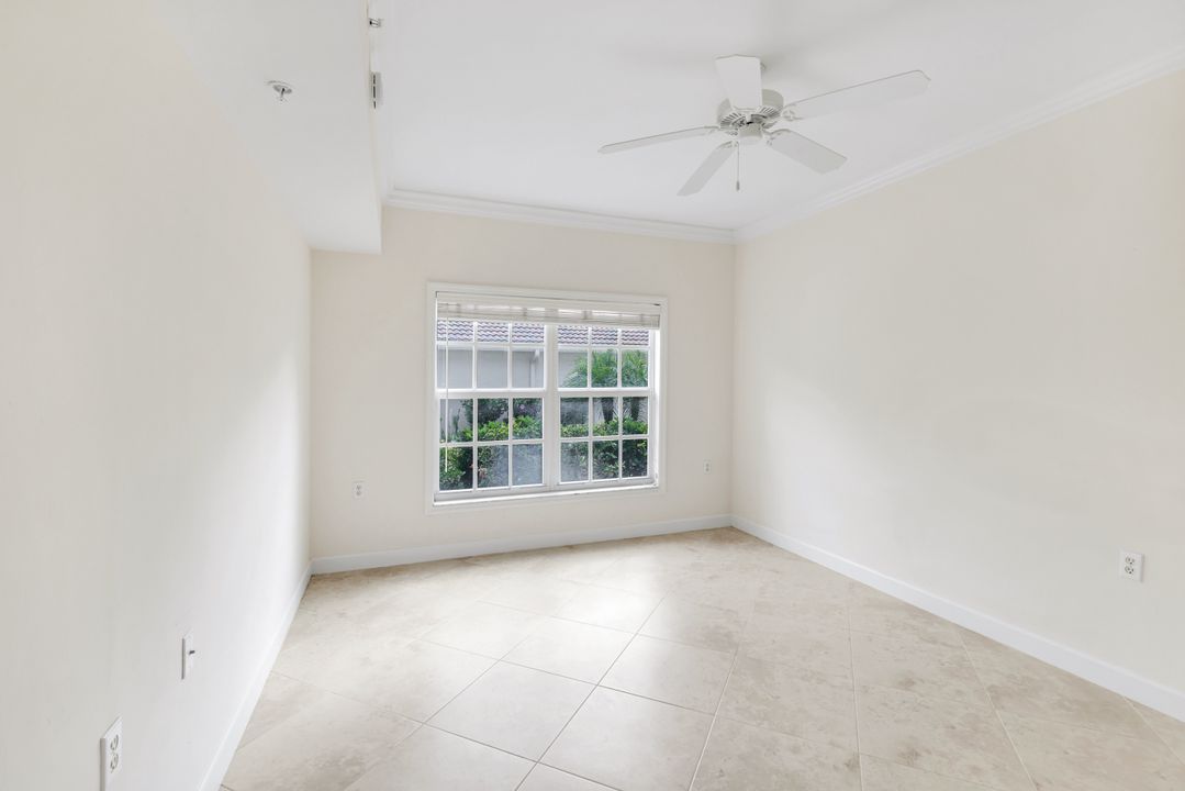 3029 Driftwood Way #3305, Naples, FL 34109