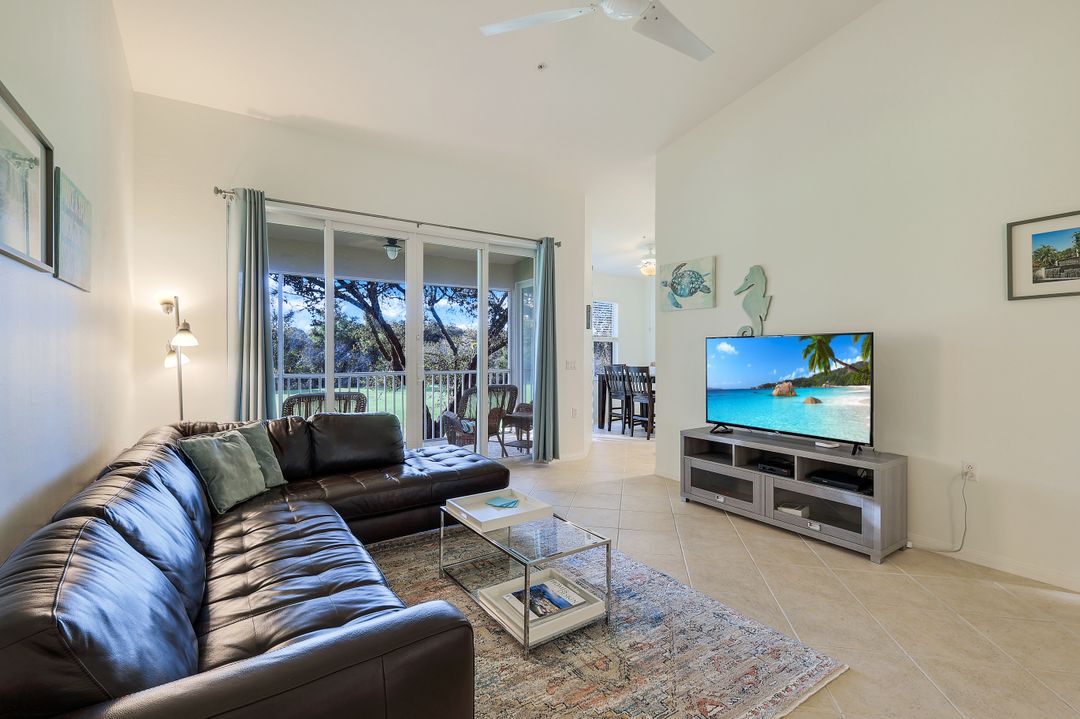 3465 Laurelgreens Ln S  #202, Naples, FL 34119