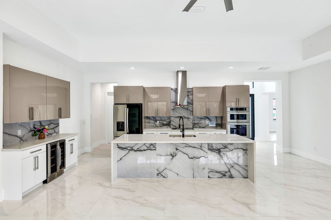 4930 Agualinda Blvd, Cape Coral, FL 33914