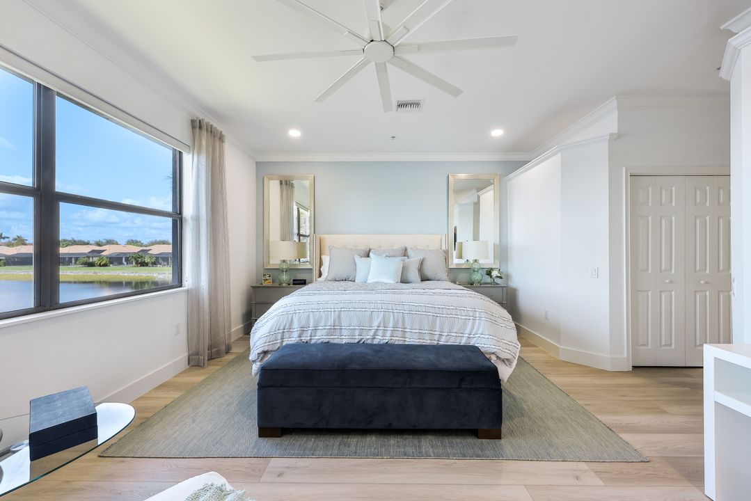 10450 Smoke House Bay Dr #201, Naples, FL 34120