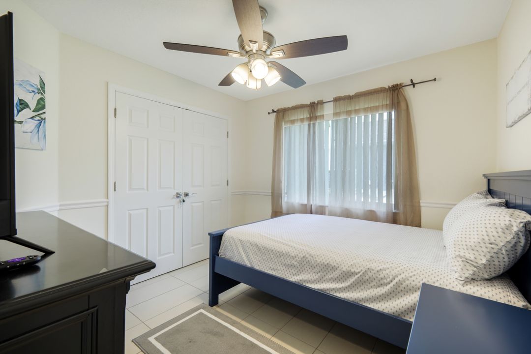 1058 SW 57th St, Cape Coral, FL 33914