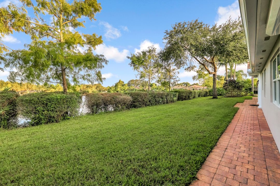 28832 Vermillion Ln, Bonita Springs, FL 34135