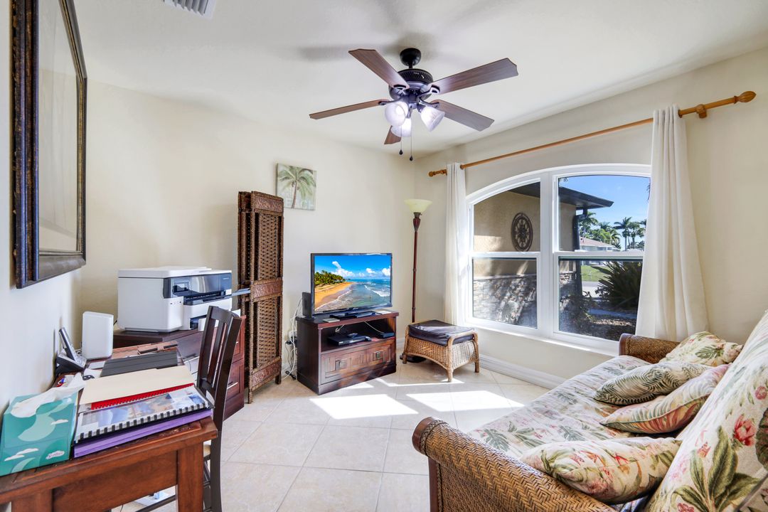 1513 SW 43rd Ln, Cape Coral, FL 33914