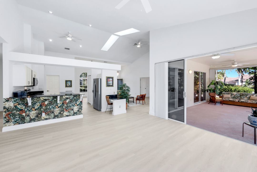 28501 Sombrero Dr, Bonita Springs, FL 34135