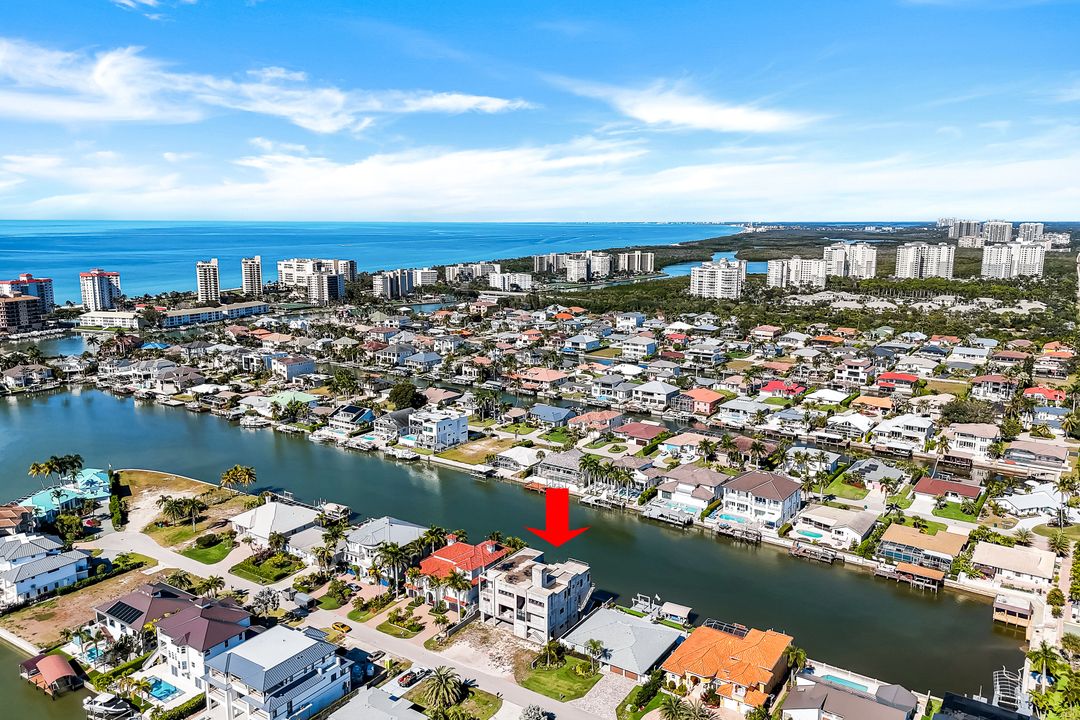 415 Seabee Ave, Naples, FL 34108