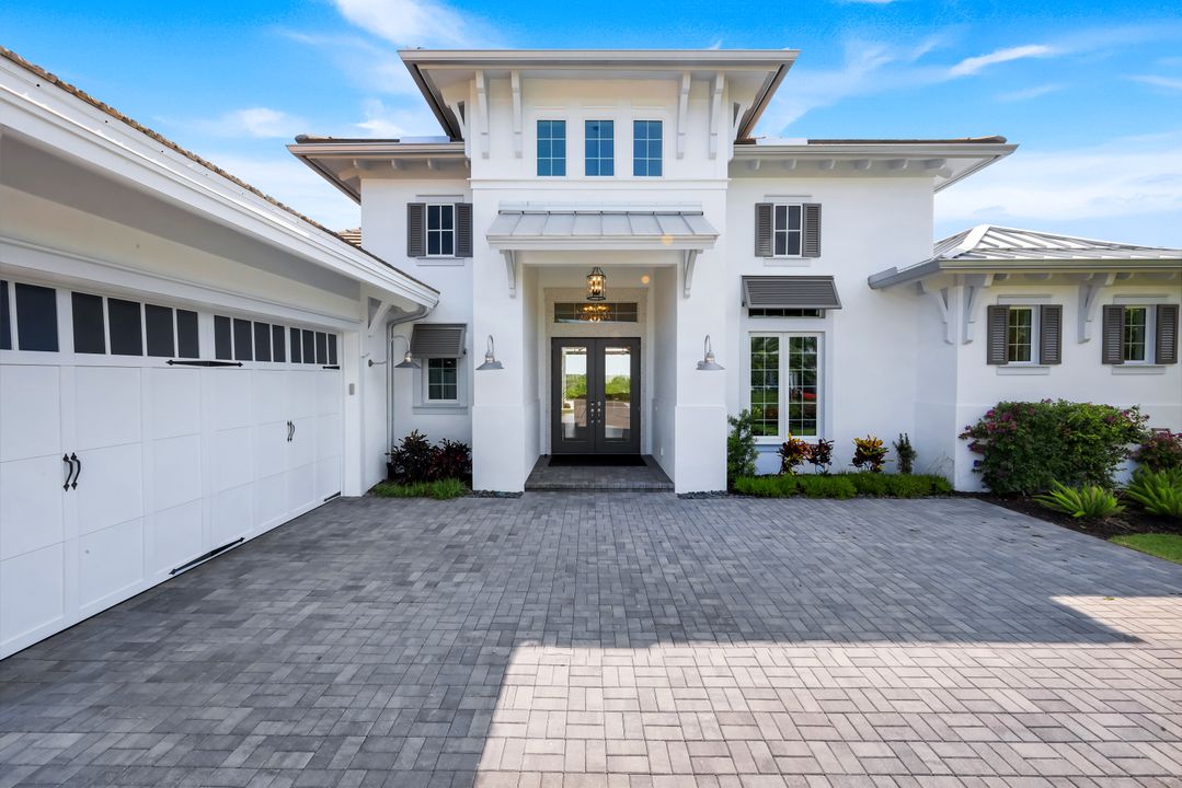 8931 Nevis Wy, Naples, FL 34112