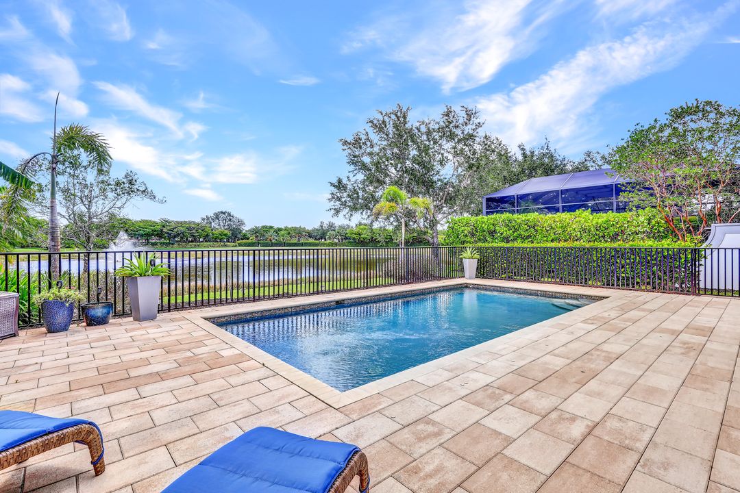 16811 Cabreo Dr, Naples, FL 34110