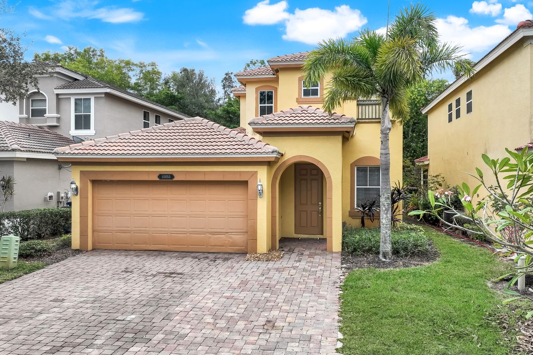 10253 S Silver Palm Dr, Estero, FL 33928