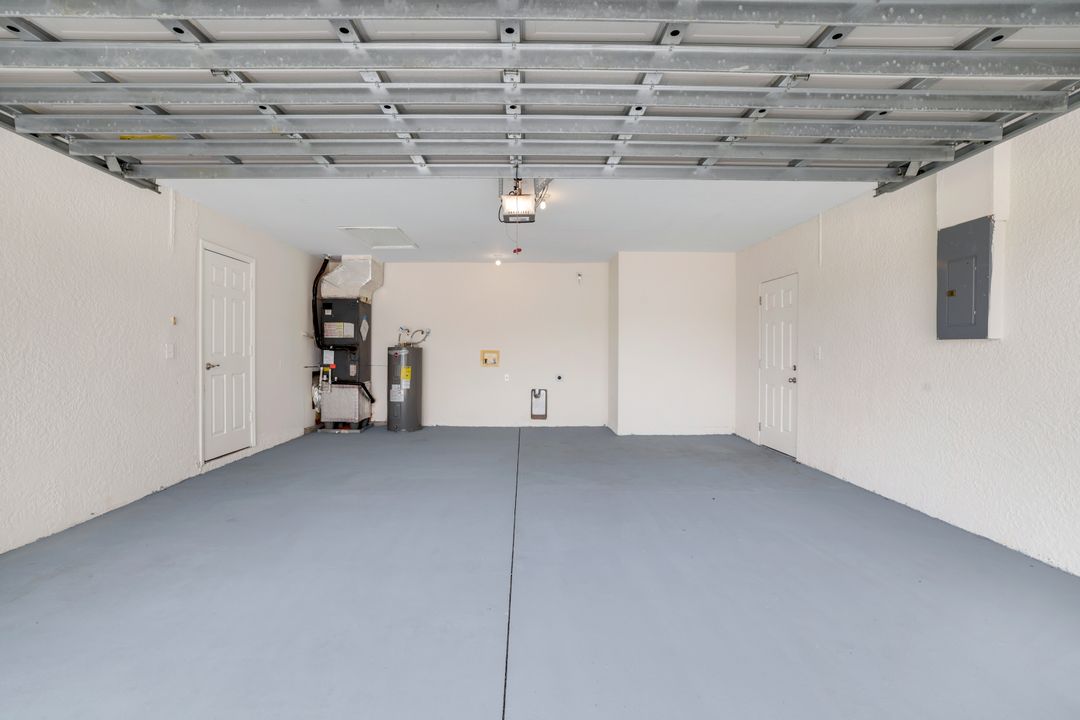 1717 43rd St SW, Naples, FL 34116