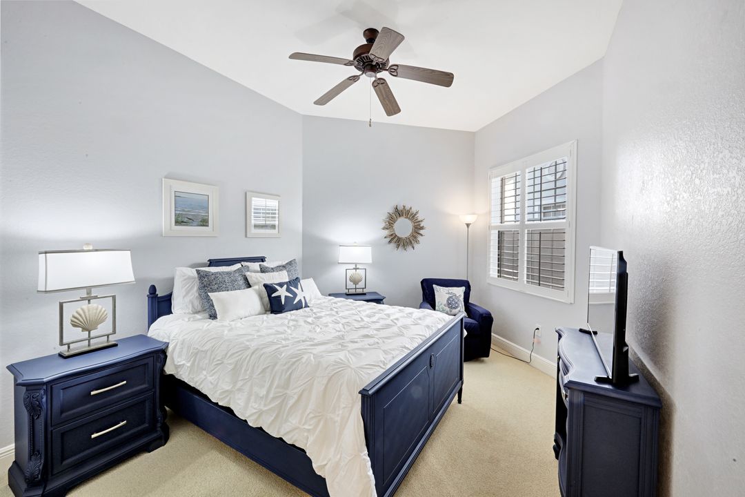 9002 Cascada Way #102, Naples, FL 34114