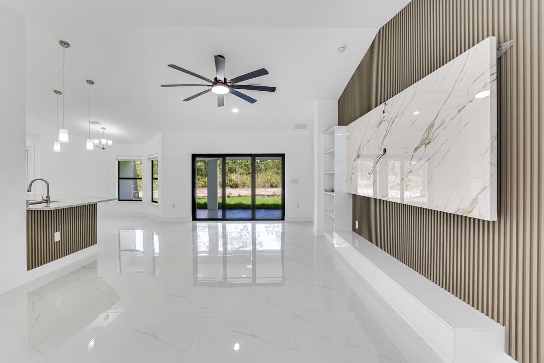 1207 Desoto Ave, Lehigh Acres, FL 33972