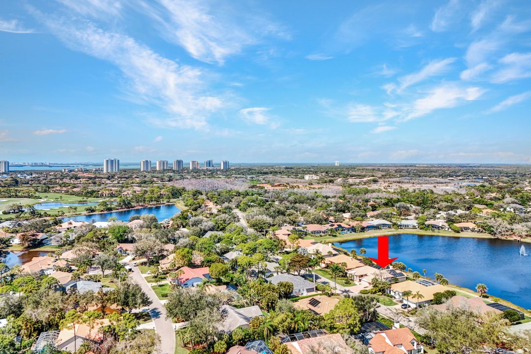 3750 Lakemont Dr, Bonita Springs, FL 34134