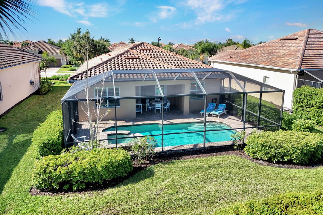 9311 Fieldstone Ln, Naples, FL 34120