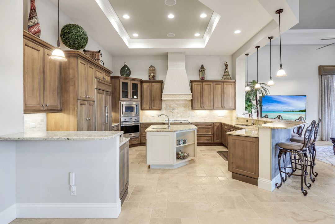 2304 El Dorado Pkwy W, Cape Coral, FL 33914