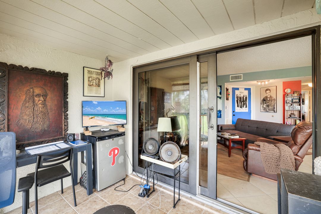 1542 Mainsail Dr #52D-4, Naples, FL 34114