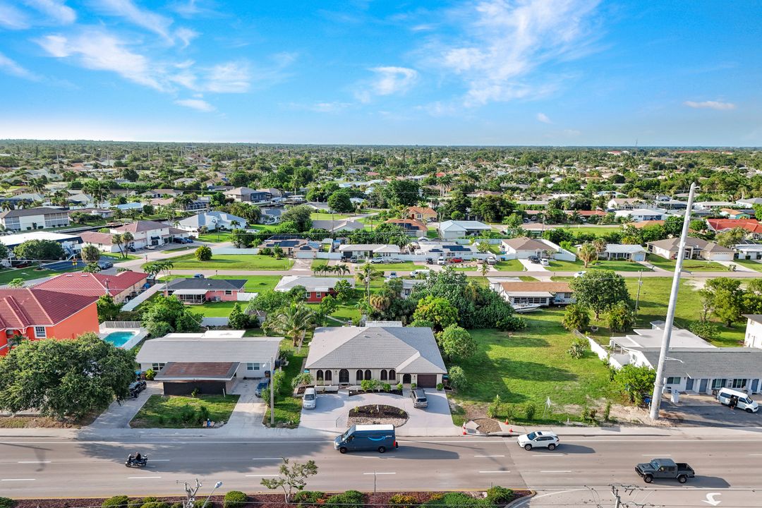 225 Cape Coral Pkwy E, Cape Coral, FL 33904