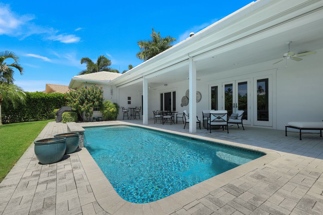 524 Turtle Hatch Ln, Naples, FL 34103