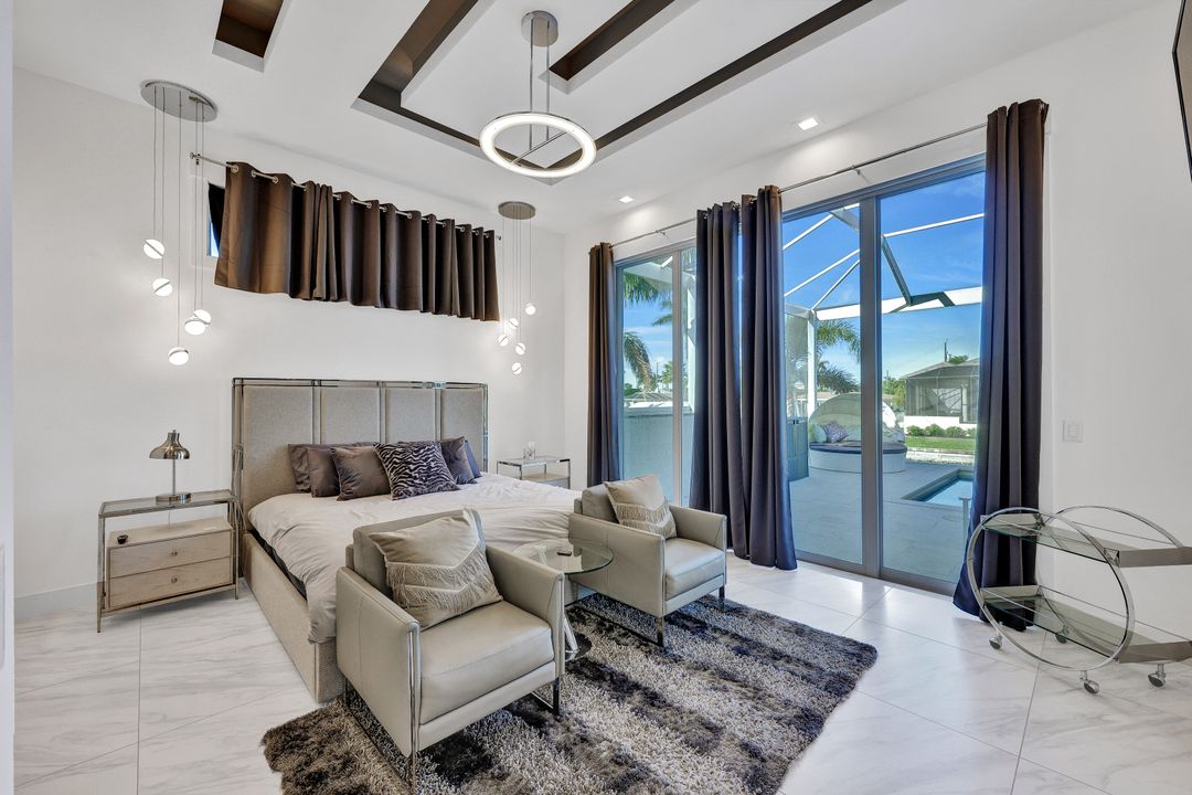 5610 De Soto Ct, Cape Coral, FL 33904