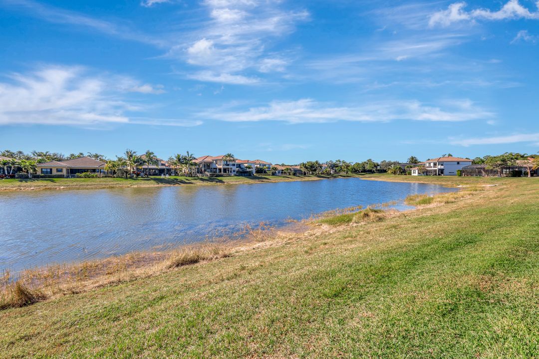 3706 Pleasant Springs Dr, Naples, FL 34119