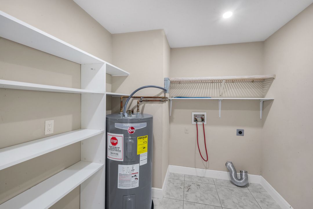 1795 Desoto Blvd S, Naples, FL 34117