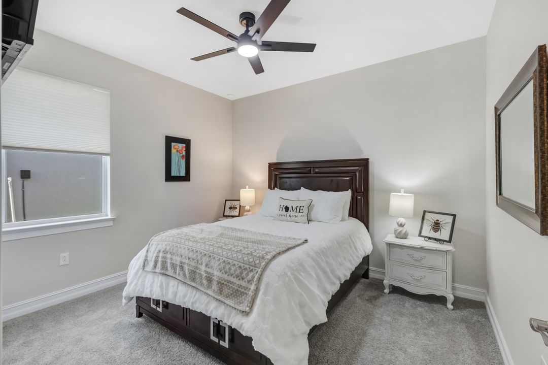 451 Spring Hill Lake Loop, Cape Coral, FL 33993