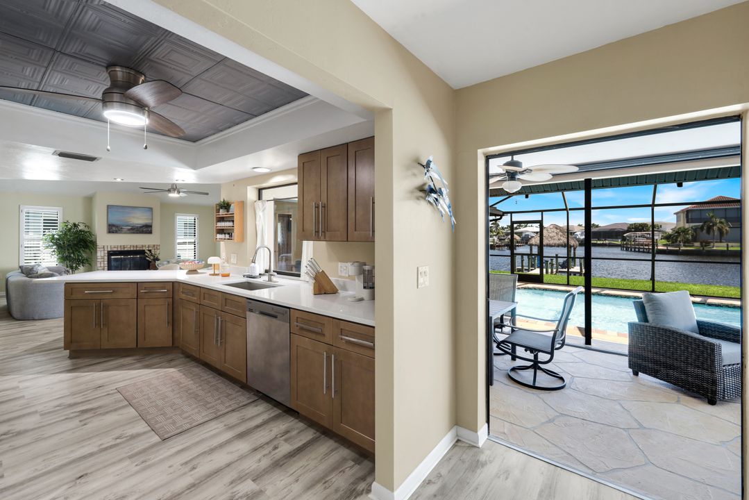 101 SW 50th St, Cape Coral, FL 33914