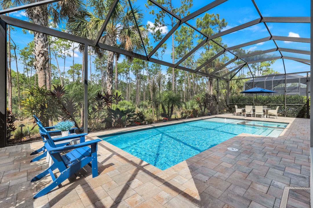 16221 Verilyn Cir, Naples, FL 34110