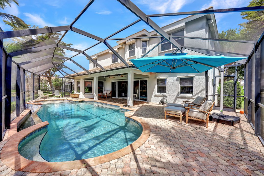 8146 Las Palmas Way, Naples, FL 34109