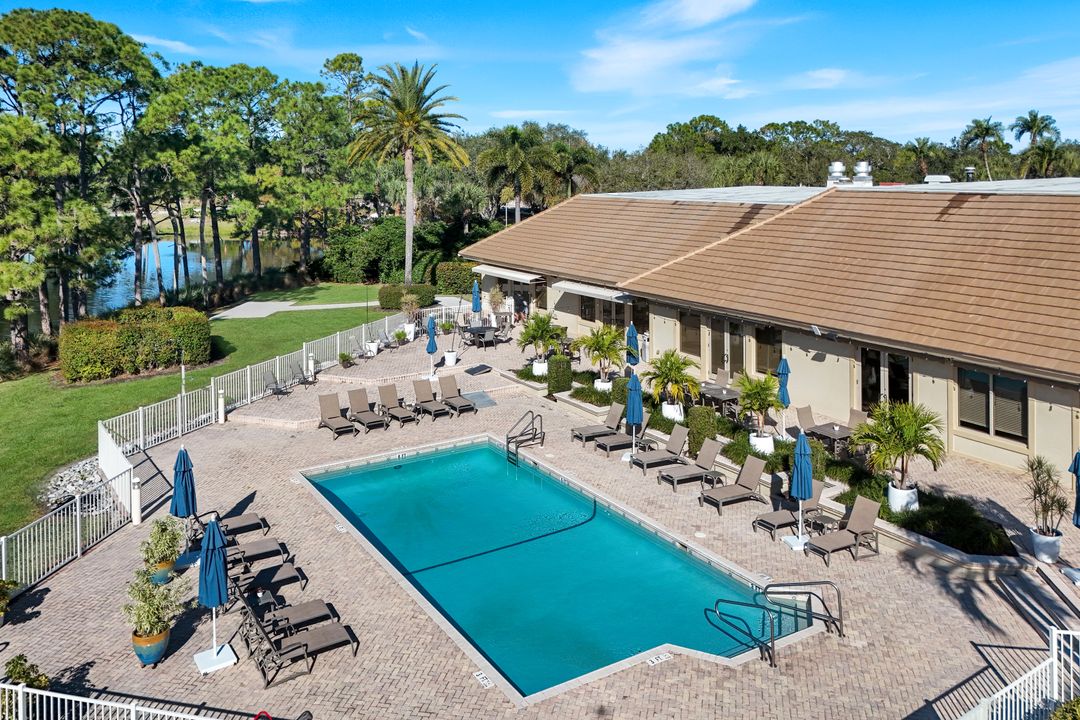 11510 Tanager Ct, Naples, FL 34119