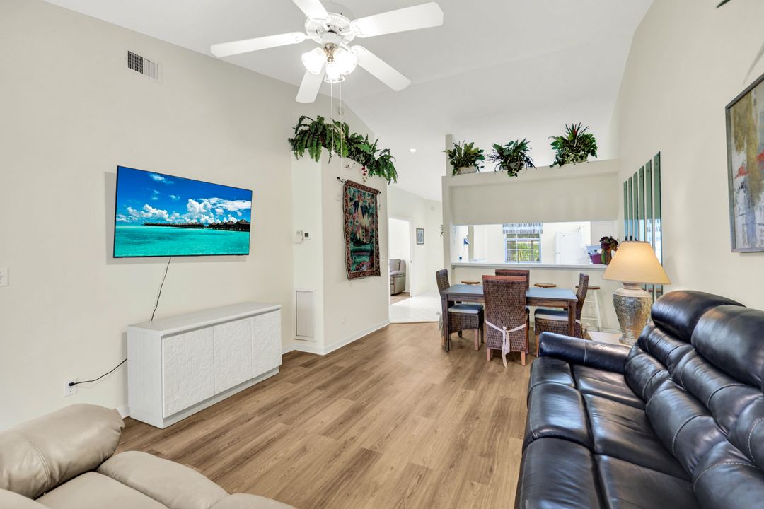 326 Bradstrom Cir # F-204, Naples, FL 34113