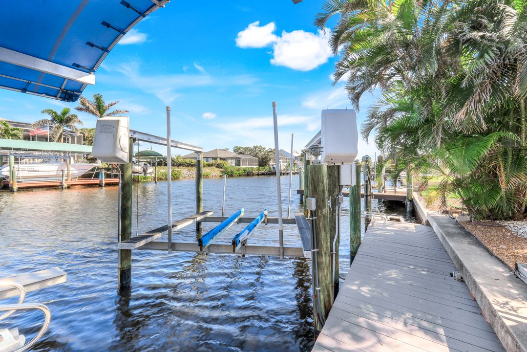 3232 Stabile Rd, Saint James City, FL 33956