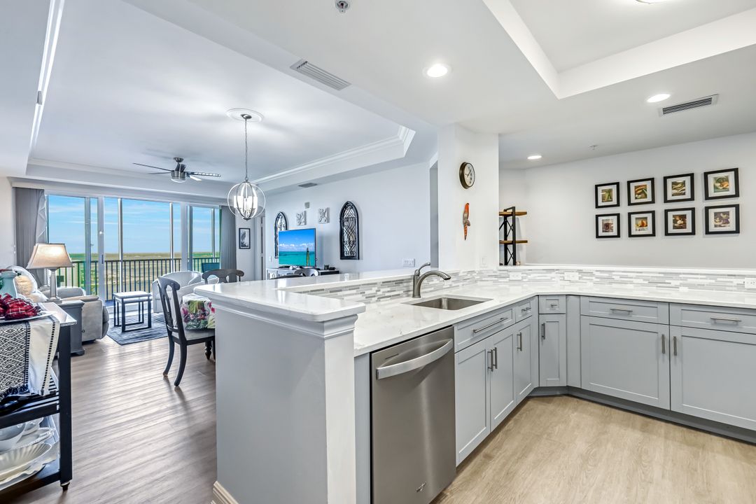 2743 First St #2303, Fort Myers, FL 33916