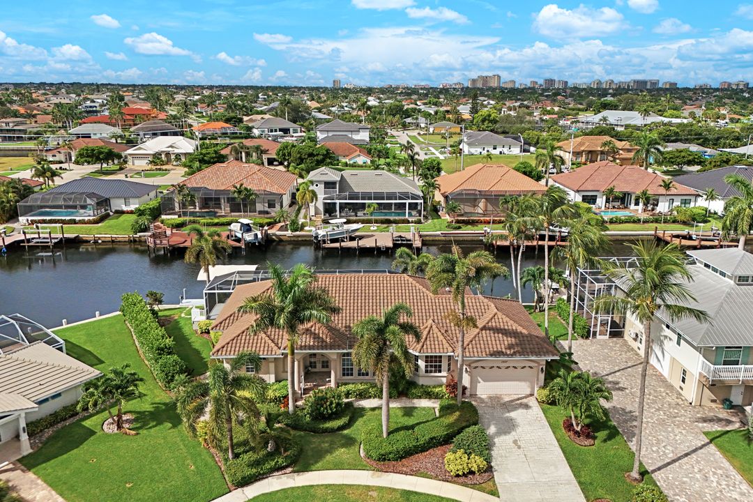 1557 Kingston Ct, Marco Island, FL 34145