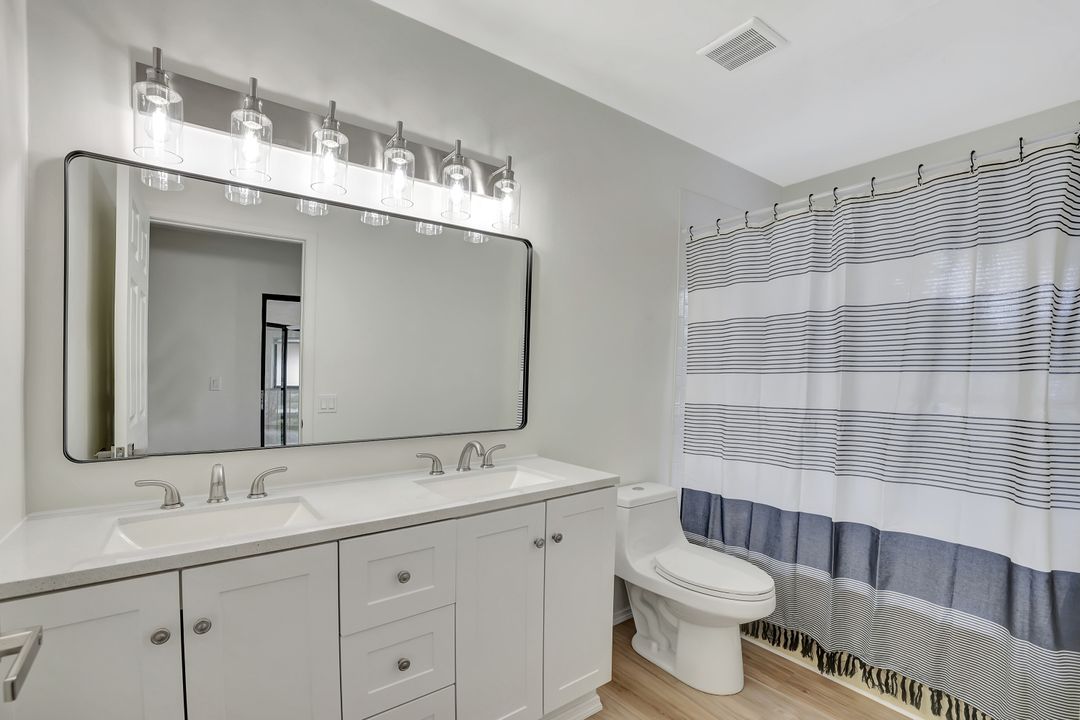206 Bennington Dr #5, Naples, FL 34104