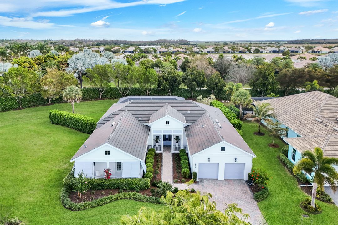 14574 Regatta Ln, Naples, FL 34114